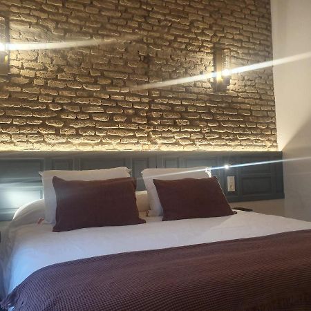 San Jorge Suites Triana セビリア エクステリア 写真